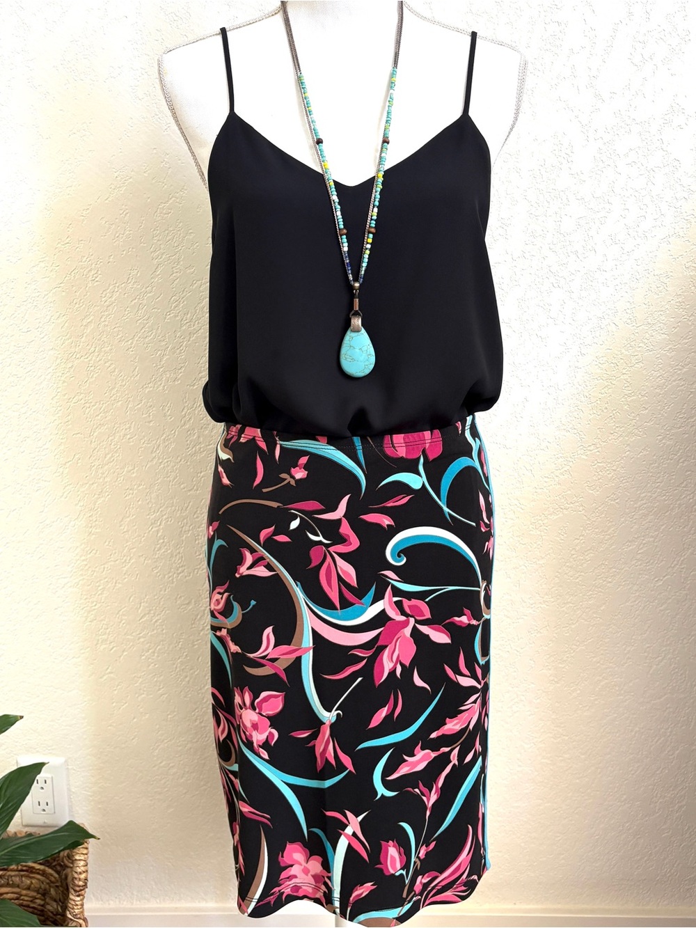 BCBGMaxAzria Black Skirt with Tropical Pink and Teal Floral Print XS